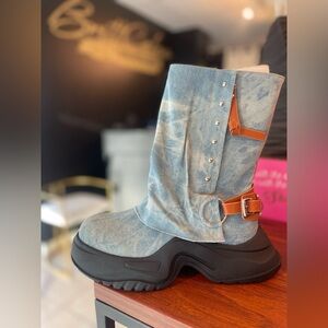 Stylish Denim Platform Boots with Buckle